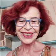 Hablo inglés nativo, estudié en el instituto y la universidad en ingles, italiano y español.